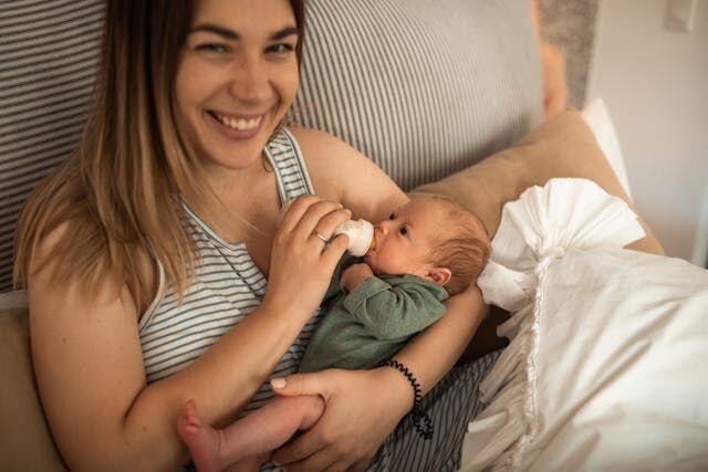 What Are the Best Practices for Cleaning and Feeding Equipment for Babies?